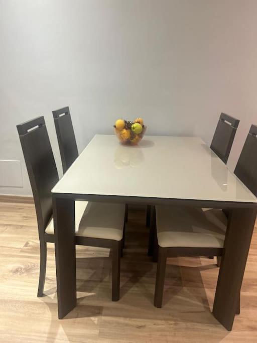 Coqueto Apartamento Cerca Del Casco Viejo Con Garaje Gratis ビルバオ エクステリア 写真